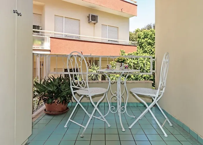 E&l 150sqm 3br Metro 30m Park