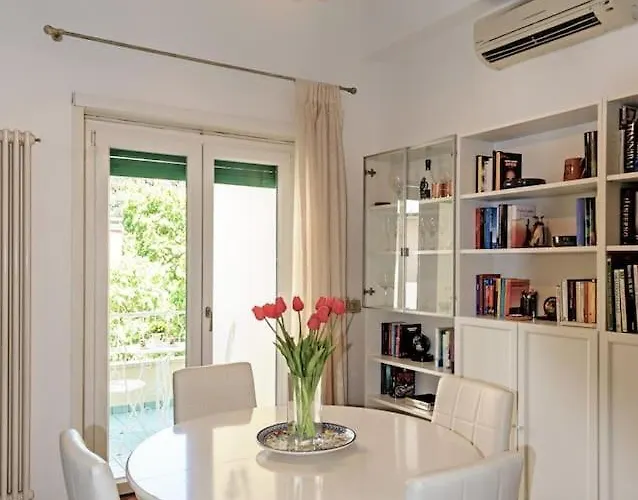 E&l 150sqm 3br Metro 30m Park