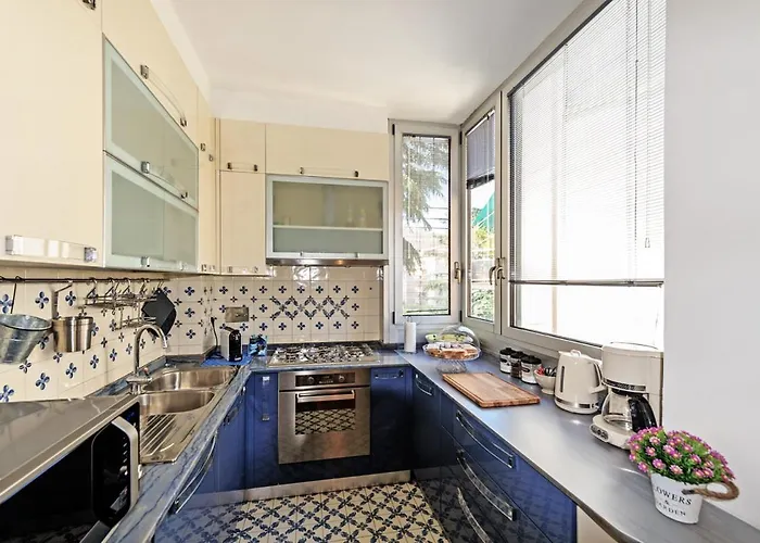 E&l 150sqm 3br Metro 30m Park *